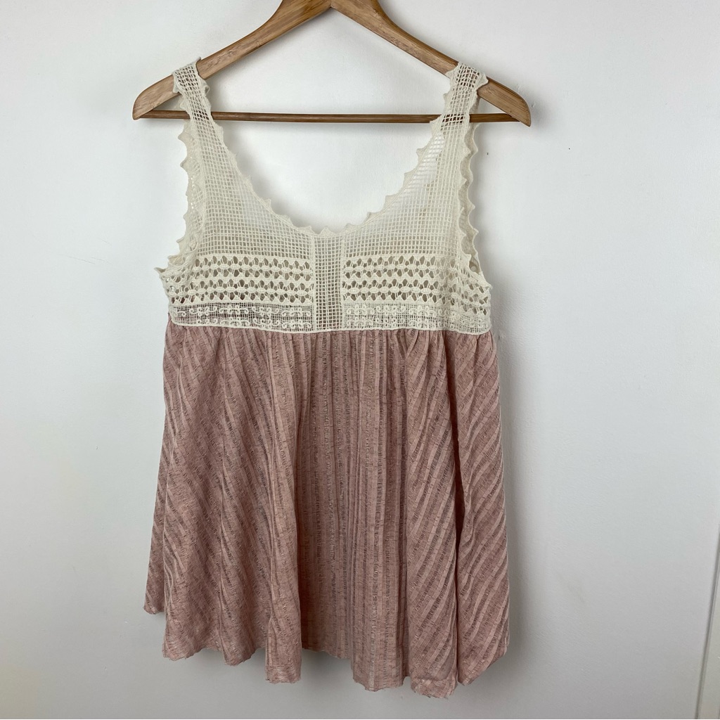 Hyku Crochet Trim Knit Swing Tank Flowy Blush Pink Boho Blouse Size Medium